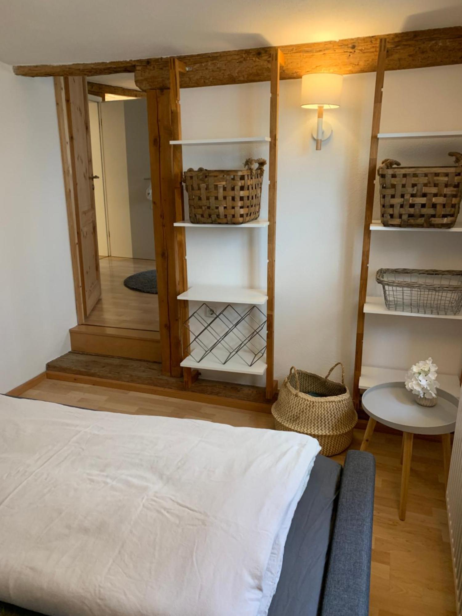 Zentrale Altbauwohnung Mit Flair 슈바비슈할 외부 사진